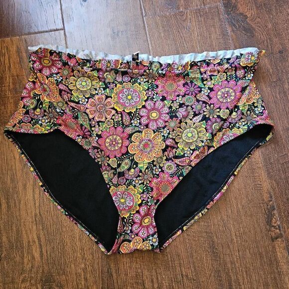 NWT Unique Vintage 1960s Kaleidoscope Swim Bottoms - Picture 2 of 8